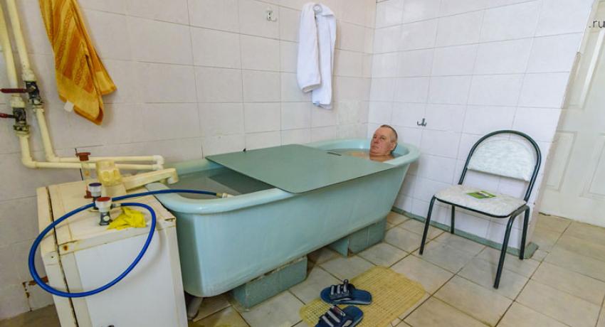 Подводный душ-массаж в санатории Дон в Пятигорске