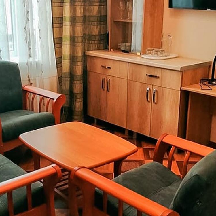 2 местнsq 2 комнатнsqЛюксе (Джуниор Сюит), Корпус 2 санатория Дон. Пятигорск
